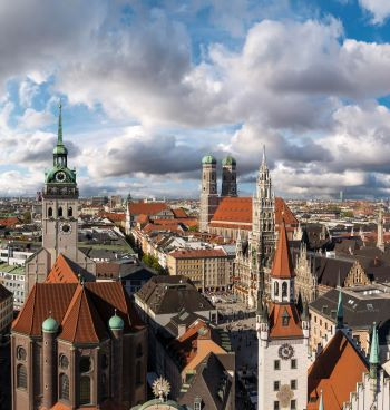 224914_350_Panorama Marienplatz © München Tourismus Joerg Lutz.jpg